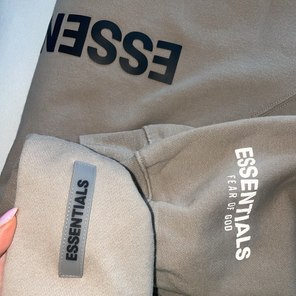 Fear of God Essentials Pullover Hoodie Applique Logo Olive/Khaki (Size S) - Picture 5 of 5